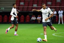 女子冰壶世锦赛中国队摘铜 获得米兰冬奥会参赛资格2025-03-23.